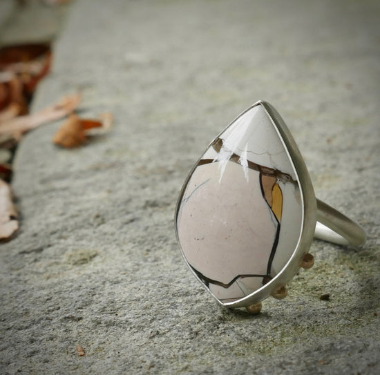 Autumnal Petal — A Brecciated Lilac Mookaite Ring in Sterling Silver and Solid 14kt Gold — Size 6 to 6 1/4