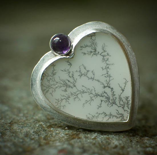 Heartshine — A Dendritic Agate and Amethyst Ring in Sterling Silver — Size 7 3/4