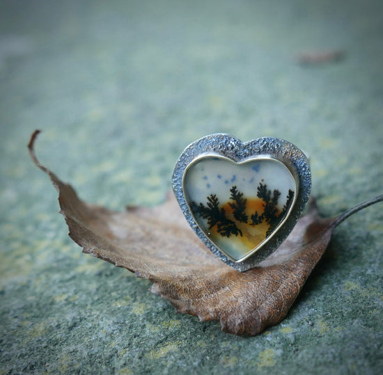 Deep in Autumn — A Dendritic Agate Ring in Oxidized and Shiny Sterling Silver and Solid 14kt Gold — Size 8