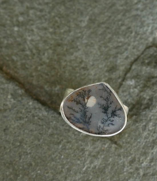 Moonlit Forest — A Dendritic Agate Landscape Ring in Sterling Silver — Size 8 1/2