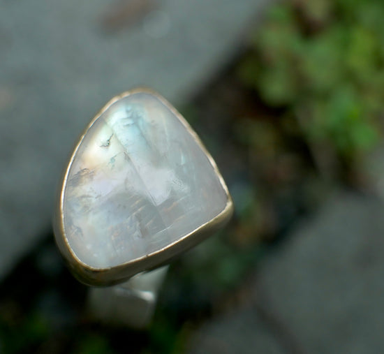 Light Display — A Moonstone Ring in Sterling Silver and Gold — Size 6 1/2
